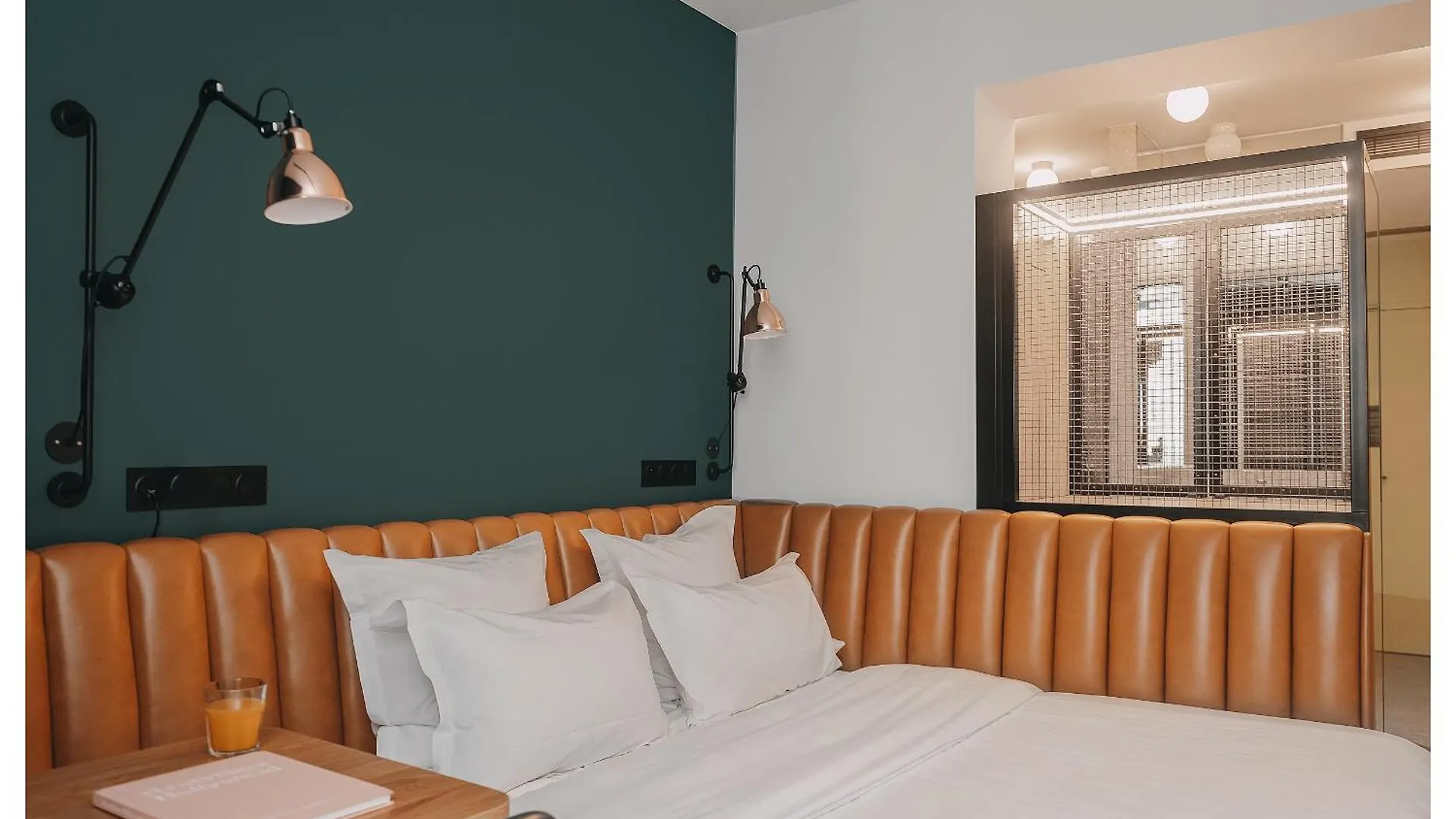 1.75 Paris Le Charme Hotel France